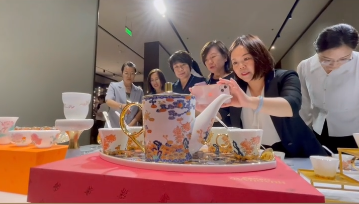 【巾幗代表點贊國瓷】淄博市婦聯(lián)十二屆執(zhí)委調(diào)研華光國瓷