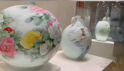 精彩非凡丨華光國瓷彩繪藝術(shù)作品展開幕